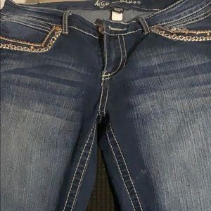 Ariya jeans